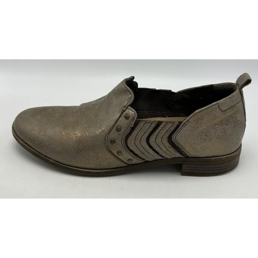 Clarks Collection Loafers Womans 8 M Bootie Studded Slip On Trish Bell Bronze